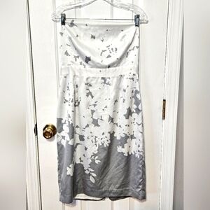 Banana Republic Strapless Dress in White and Gray Size 8